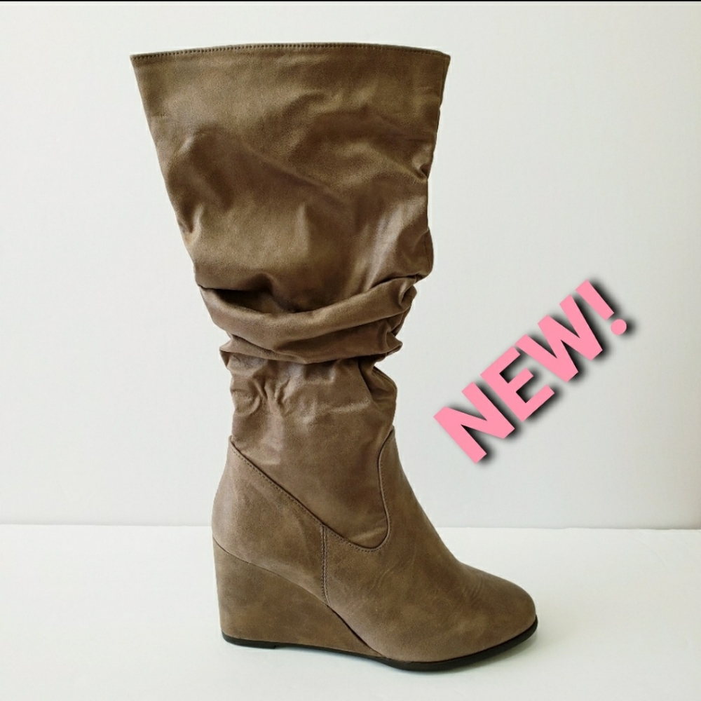 🤍NEW! Lust for Life taupe scrunched boots size 7.5